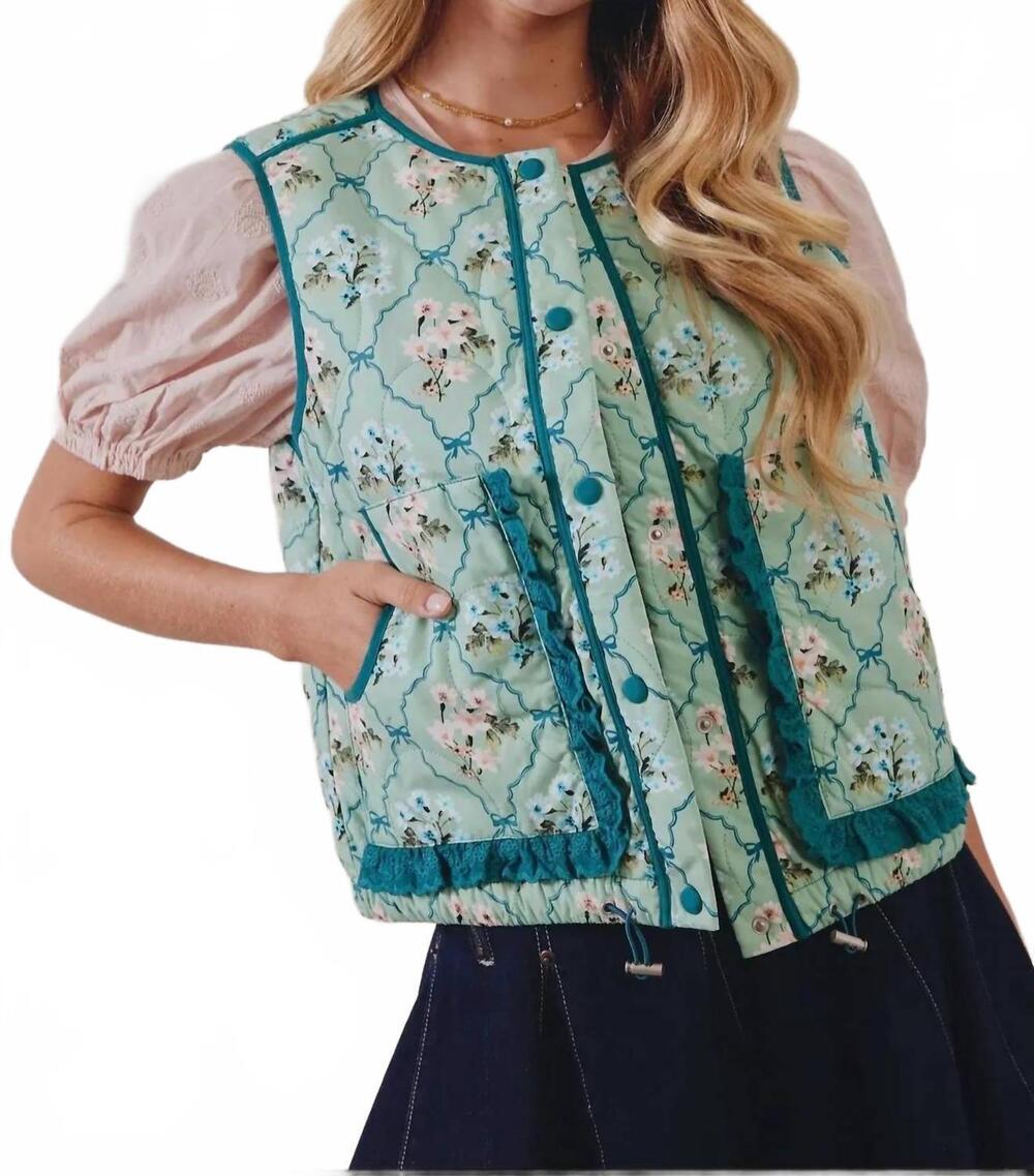 NEW LISTICLE floral fields quilted vest in green